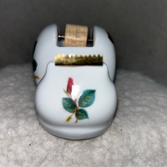 House of Prill Porcelain vtg tape dispenser white red roses on each side 4.5" - Picture 8 of 9